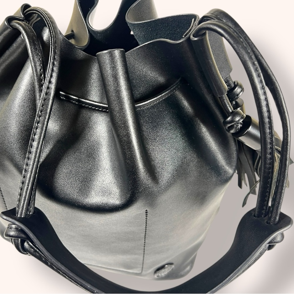 Black Leather Drawstring Bucketbag, Vince Camuto - Picture 11 of 14